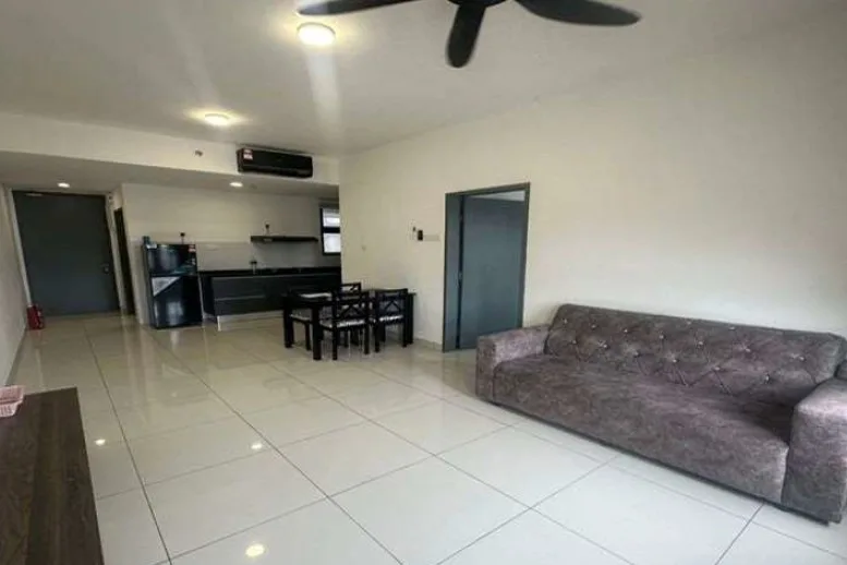 1+1R 1B Fully Furnished unit @ TRIO by Setia